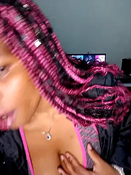 Snapshot of PerfectionBerrie chatting on November 16, 2025, 7:29 pm PerfectionBerrie online show from November 16, 2025, 7:29 pm