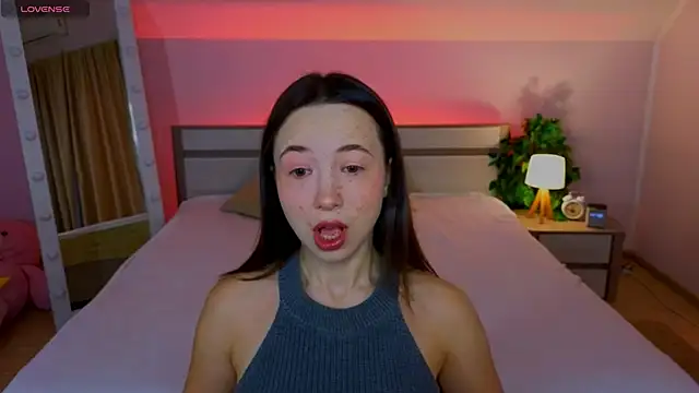 Snapshot of Hayle_Hill chatting on November 11, 2025, 1:44 am Hayle Hill online show from November 11, 2025, 1:44 am