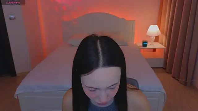 Snapshot of Hayle_Hill chatting on November 18, 2025, 1:54 am Hayle Hill online show from November 18, 2025, 1:54 am