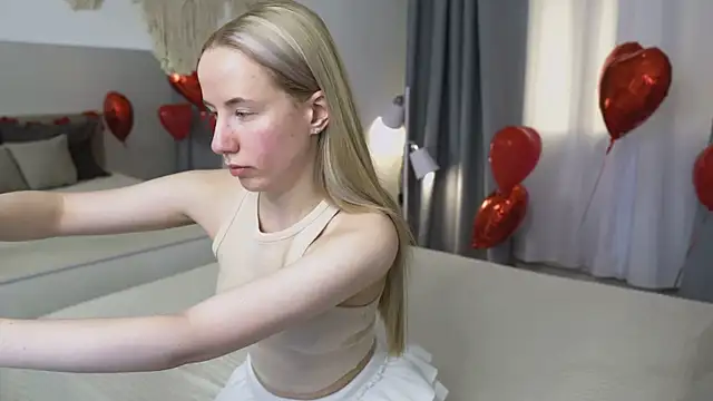 Snapshot of Cassie_Kelman chatting on February 10, 2026, 9:25 pm Cassie Kelman online show from February 10, 2026, 9:25 pm