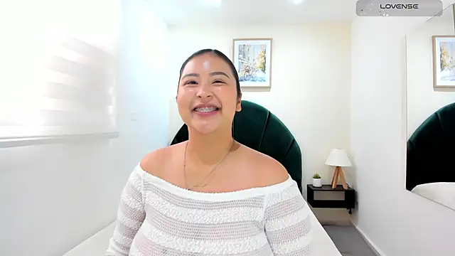 Snapshot of _alaiasmile_ chatting on April 22, 2026, 5:20 pm alaiasmile online show from April 22, 2026, 5:20 pm