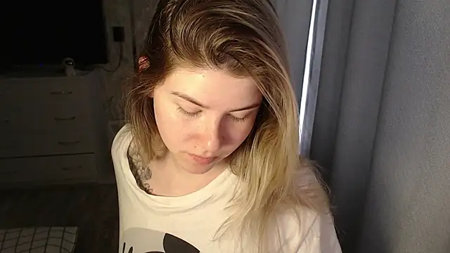 MelissaXKinky online show from March 14, 2025, 7:04 am