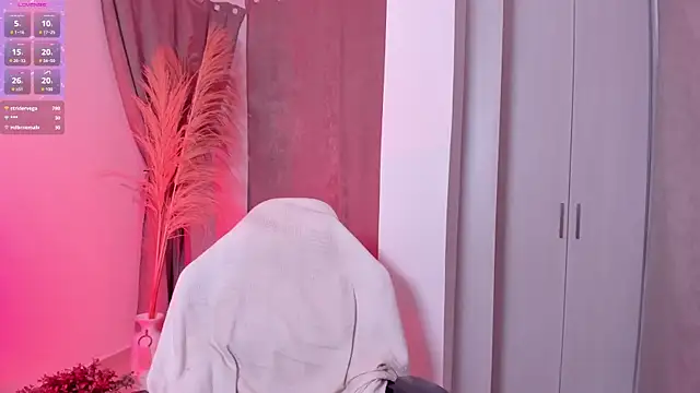 Snapshot of ElissaDominguez chatting on November 19, 2025, 2:55 am ElissaDominguez online show from November 19, 2025, 2:55 am