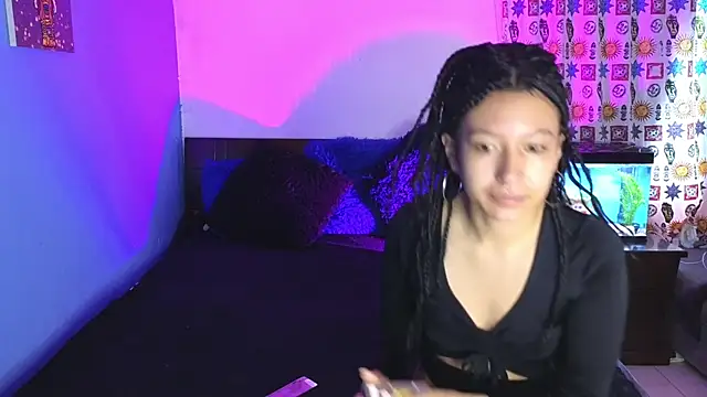 Snapshot of tony_and_sophia chatting on October 16, 2025, 11:18 am tony and sophia online show from October 16, 2025, 11:18 am