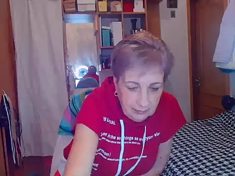 Victoria5643 online show from March 18, 2025, 8:48 pm