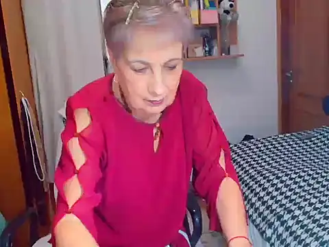 Victoria5643 online show from January 27, 2025, 6:41 pm