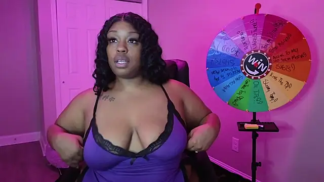 Snapshot of cheriserozequeen chatting on January 15, 2026, 1:14 pm cheriserozequeen online show from January 15, 2026, 1:14 pm