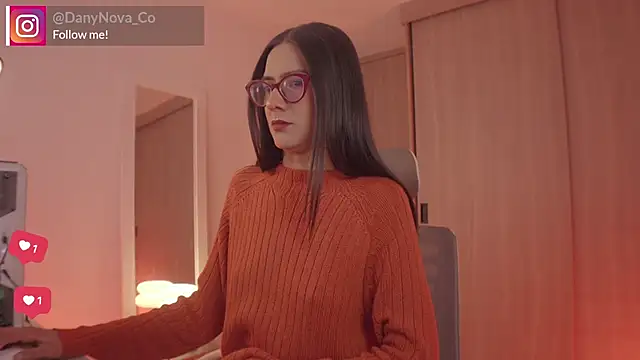 Snapshot of DanyNova_Co chatting on February 15, 2026, 9:03 pm DanyNova Co online show from February 15, 2026, 9:03 pm