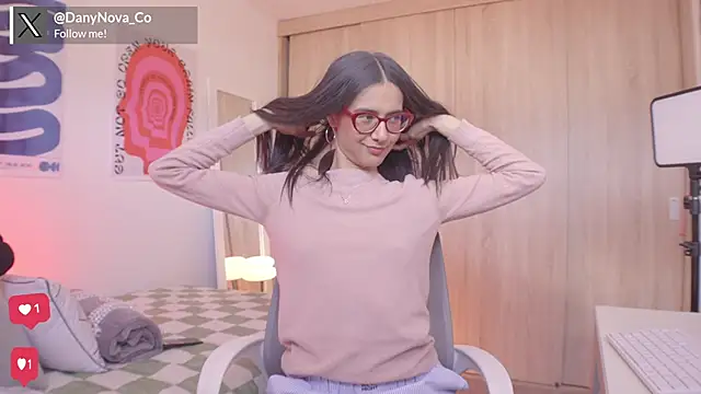 DanyNova Co online show from March 20, 2026, 9:05 pm