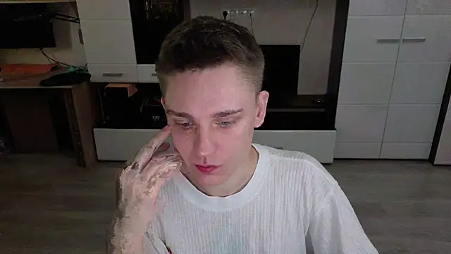 angryzan online show from November 5, 2025, 7:11 am