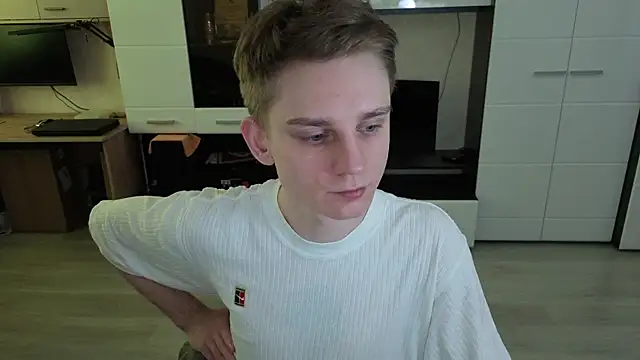 angryzan online show from March 31, 2026, 6:26 am