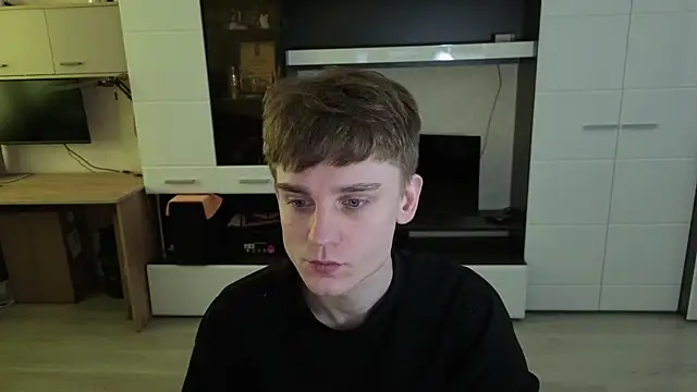 angryzan online show from April 7, 2026, 5:53 am