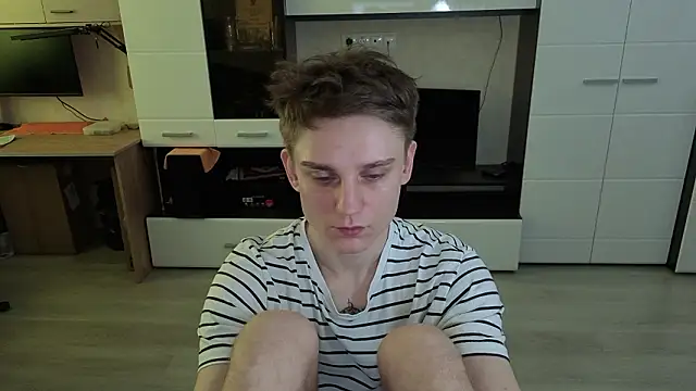 angryzan online show from March 27, 2026, 7:50 am