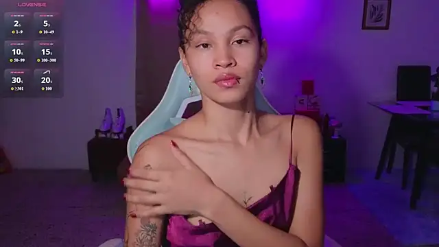 Snapshot of Peggy_Funn chatting on March 1, 2026, 4:23 am Peggy Funn online show from March 1, 2026, 4:23 am