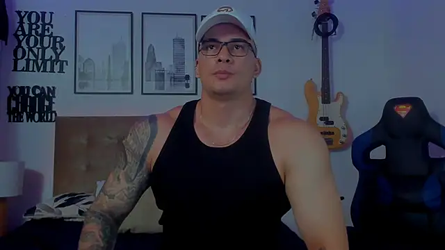 Snapshot of seancarreraa chatting on November 7, 2025, 6:23 pm seancarreraa online show from November 7, 2025, 6:23 pm