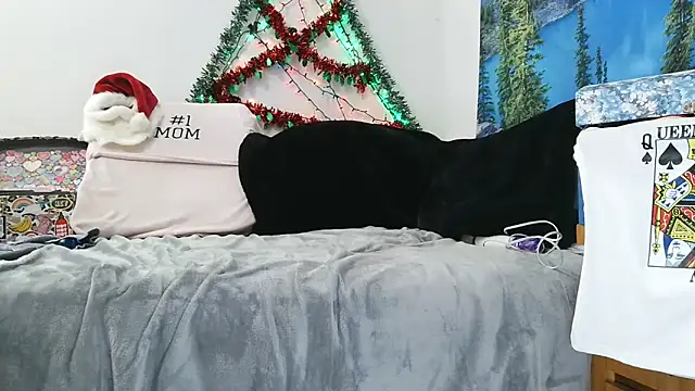 Venus22cumin online show from December 16, 2025, 7:29 pm