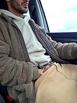 Zeefy online show from March 31, 2026, 9:33 am