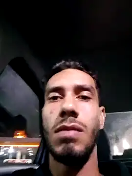 jhon01000 online show from October 3, 2025, 6:26 am