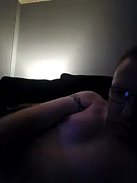 Snapshot of walker1979 chatting on May 15, 2026, 11:47 pm walker1979 online show from May 15, 2026, 11:47 pm