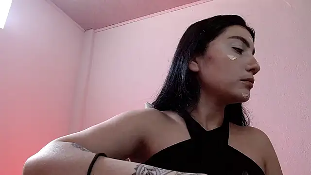 sophy rock online show from November 18, 2025, 3:37 pm