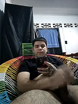 Snapshot of juanalge26 chatting on February 9, 2026, 6:17 pm juanalge26 online show from February 9, 2026, 6:17 pm