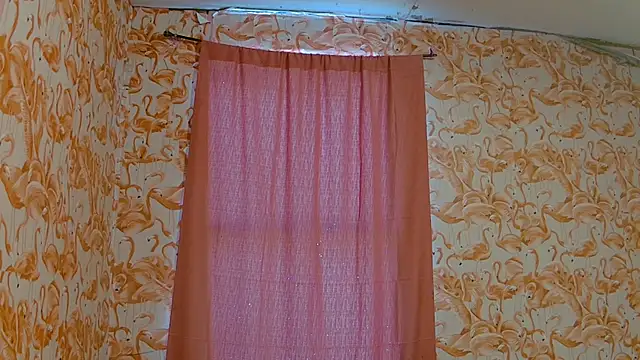 Snapshot of strawberrysmoothie chatting on November 4, 2025, 8:34 pm strawberrysmoothie online show from November 4, 2025, 8:34 pm