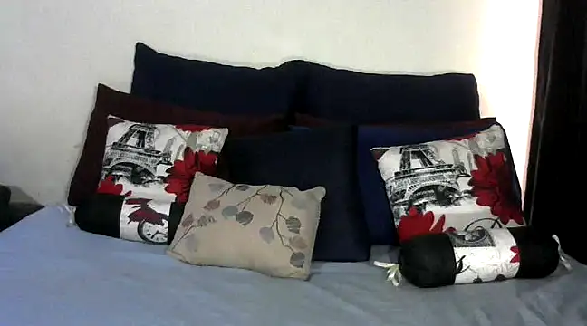 chocolatemix44 online show from March 1, 2025, 5:31 am