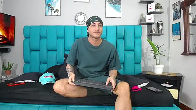 Leon hot X online show from January 30, 2025, 1:00 am