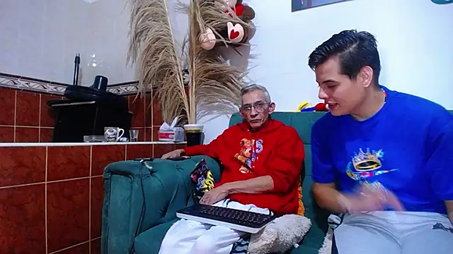 Leon hot X online show from February 28, 2025, 3:37 am