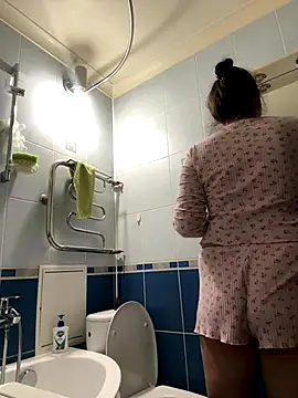 Snapshot of space_stacy chatting on December 15, 2025, 4:18 am space stacy online show from December 15, 2025, 4:18 am