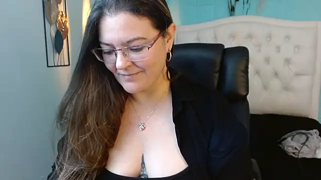 MsJossie online show from March 31, 2026, 2:35 am