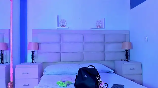 Snapshot of Agathaargent_ chatting on October 29, 2025, 4:11 am Agathaargent online show from October 29, 2025, 4:11 am