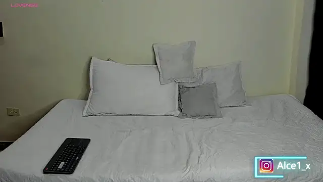 Alice fox  - online show from January 15, 2026, 9:23 am