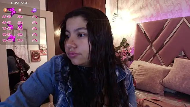 Miaa Smiith1 online show from March 15, 2025, 12:13 pm