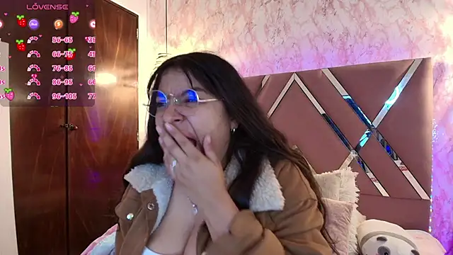 Miaa Smiith1 online show from February 9, 2025, 3:11 am