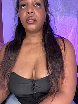 kitty  blackgl online show from March 16, 2026, 11:25 am