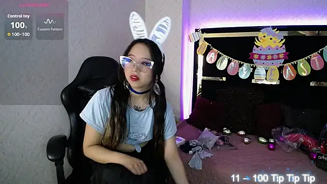 Moon Water   online show from April 2, 2026, 11:17 am