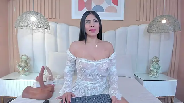 Sara Vanegas online show from March 30, 2026, 5:47 pm