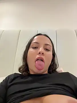 Snapshot of Megan_Rodrigo chatting on June 4, 2026, 2:38 am Megan Rodrigo online show from June 4, 2026, 2:38 am