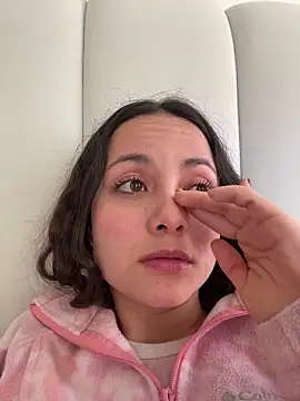 Megan Rodrigo online show from May 28, 2026, 1:39 pm