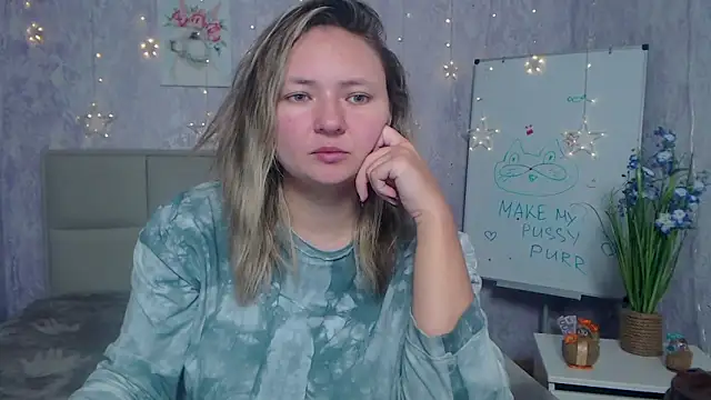 SallyVerda online show from November 6, 2025, 6:45 pm