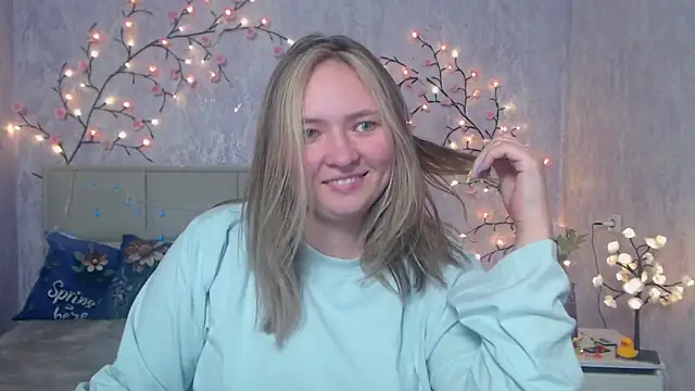 Snapshot of SallyVerda chatting on April 30, 2026, 9:08 pm SallyVerda online show from April 30, 2026, 9:08 pm