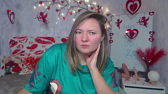 SallyVerda online show from February 3, 2026, 6:57 pm