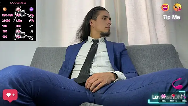 Tom blunt96 online show from November 22, 2025, 4:39 pm