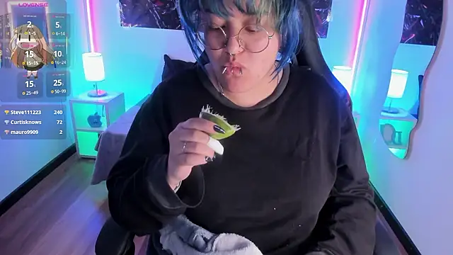 Snapshot of lucky-leah chatting on February 3, 2026, 8:52 am lucky-leah online show from February 3, 2026, 8:52 am