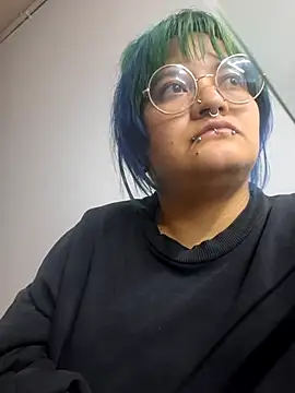 Snapshot of lucky-leah chatting on February 28, 2026, 2:55 am lucky-leah online show from February 28, 2026, 2:55 am