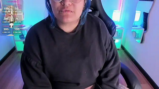 Snapshot of lucky-leah chatting on February 6, 2026, 3:57 am lucky-leah online show from February 6, 2026, 3:57 am