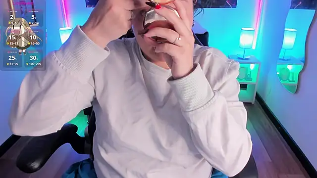 lucky-leah online show from November 26, 2025, 3:50 am