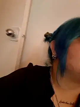 Snapshot of lucky-leah chatting on February 7, 2026, 3:25 am lucky-leah online show from February 7, 2026, 3:25 am