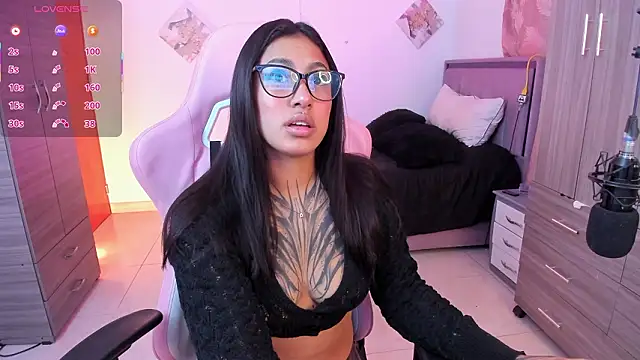 Snapshot of Kayla_foxxy chatting on February 23, 2026, 12:12 am Kayla foxxy online show from February 23, 2026, 12:12 am